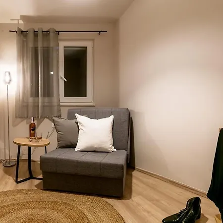 Teivara Private Pool - Heated Pool & Parking Апартаменти *